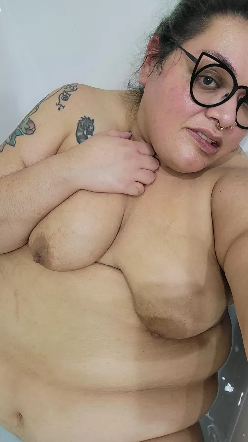 this bath could be better with you in it 😏