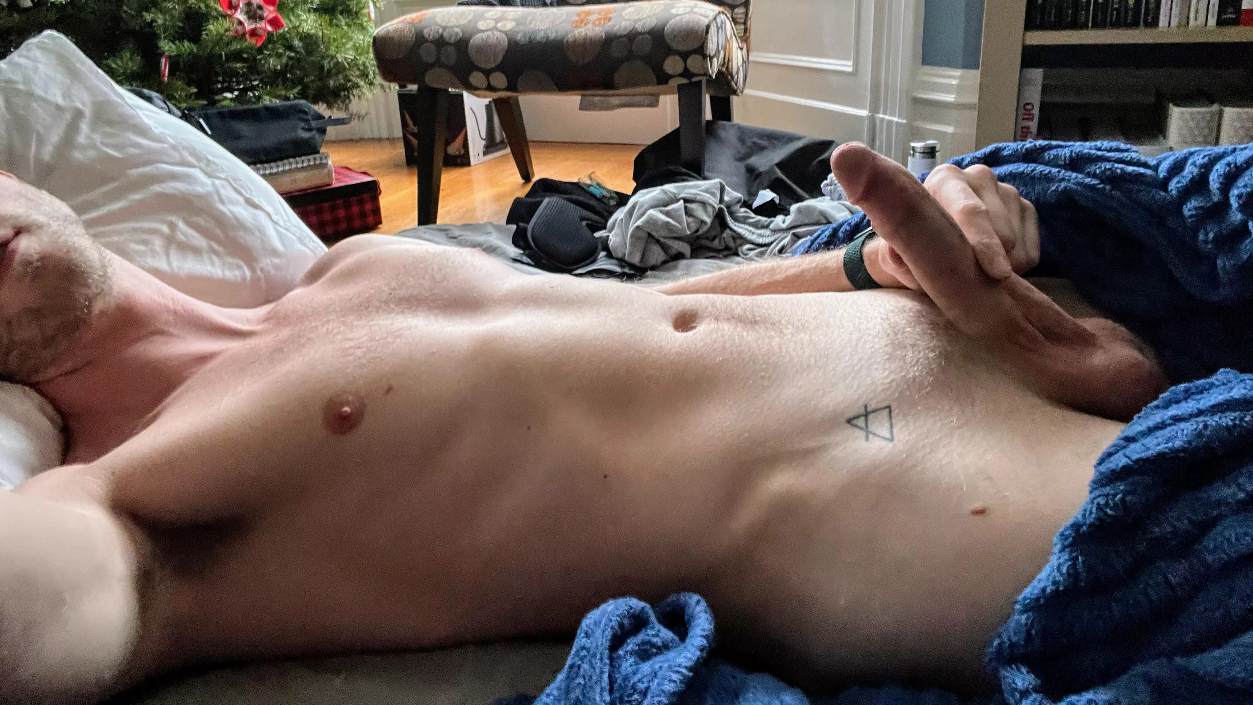 Want to play a game together? Let’s take turns sucking each other while we work through this level 😈 (28)