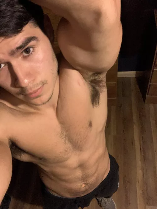 Woken up horny. Who wants to DM? [24]