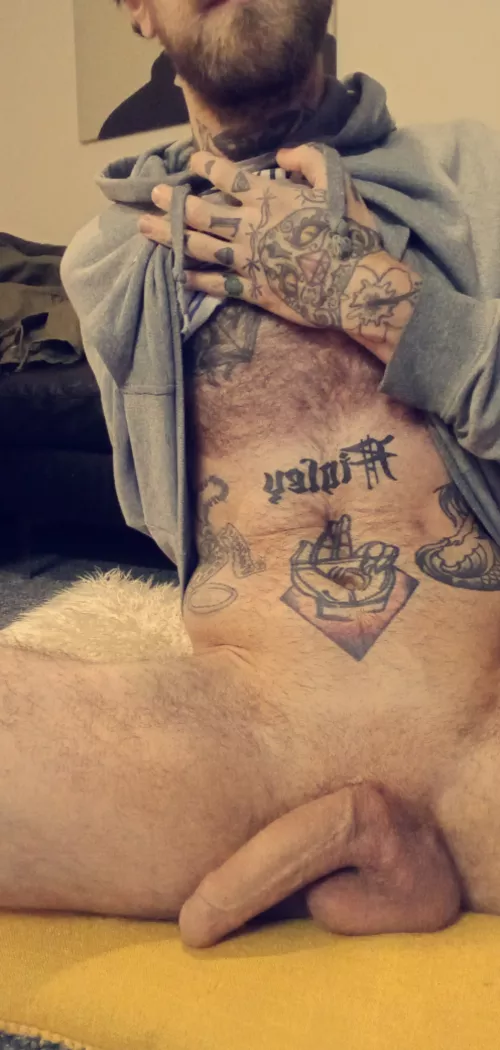 Anyone Wana help get me hard