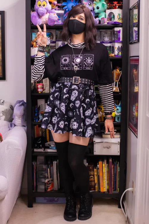 Be nice to me or I'll cast a spell on you ✨️