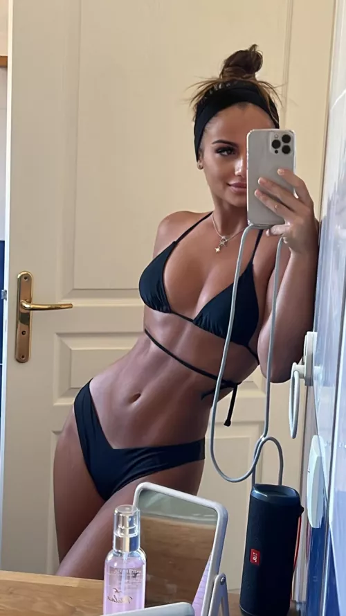 Coucou ! Je suis nouvelle ici 😘❤️‍🔥