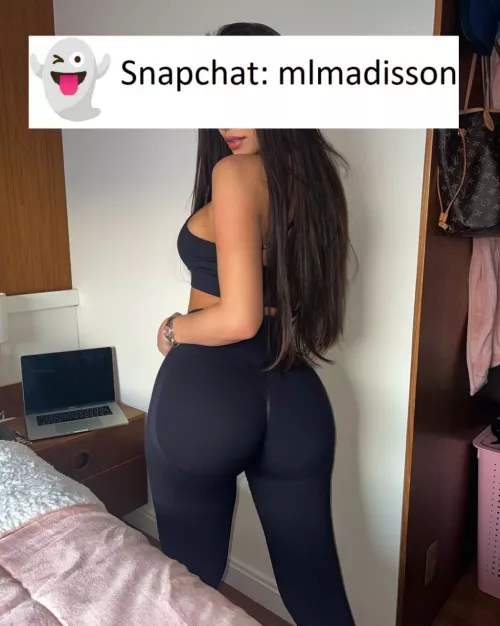 😗 daddy shall i have alot of fun tonight one more time 😗