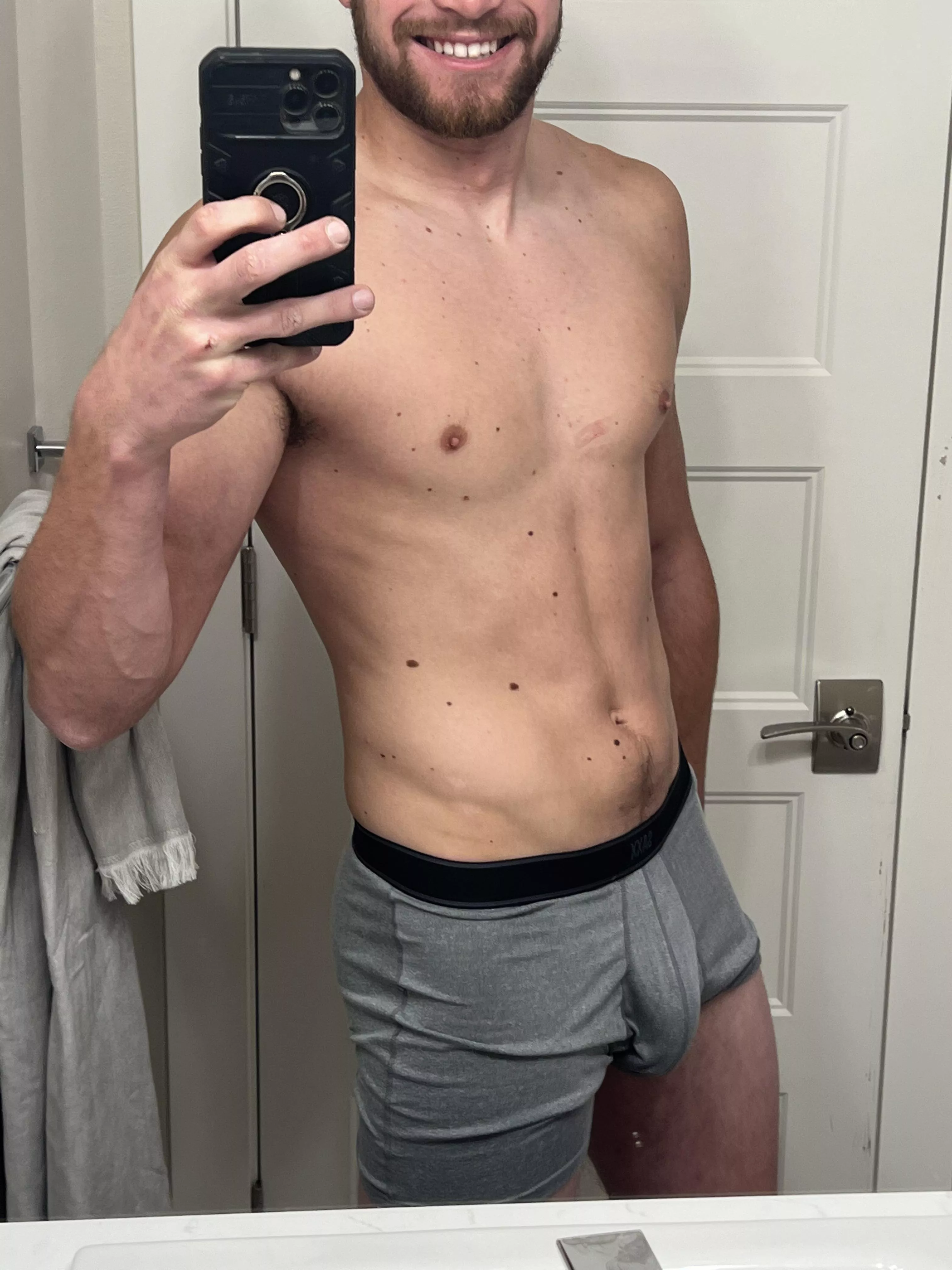Do gray briefs work like gray sweatpants?