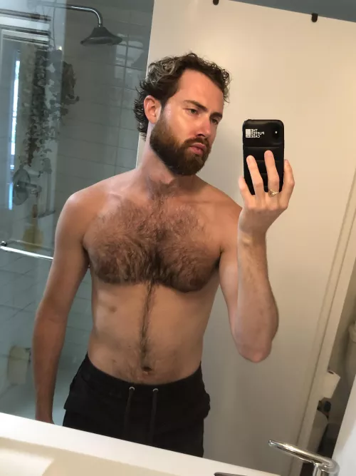 Drag Race premier party prep 💄