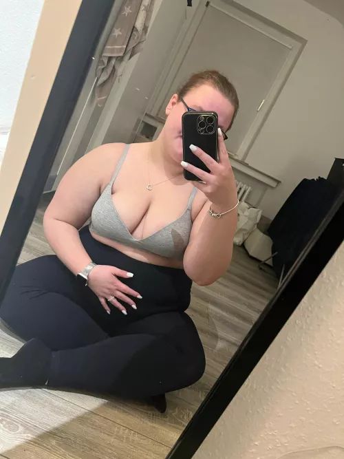 Felling horny today 😜😏