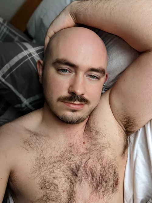 Felt cute this morning in bed 🦦🦦🦦