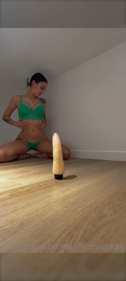 Give me all 8 inches 💦🤤💙 FREE PAGE 💙