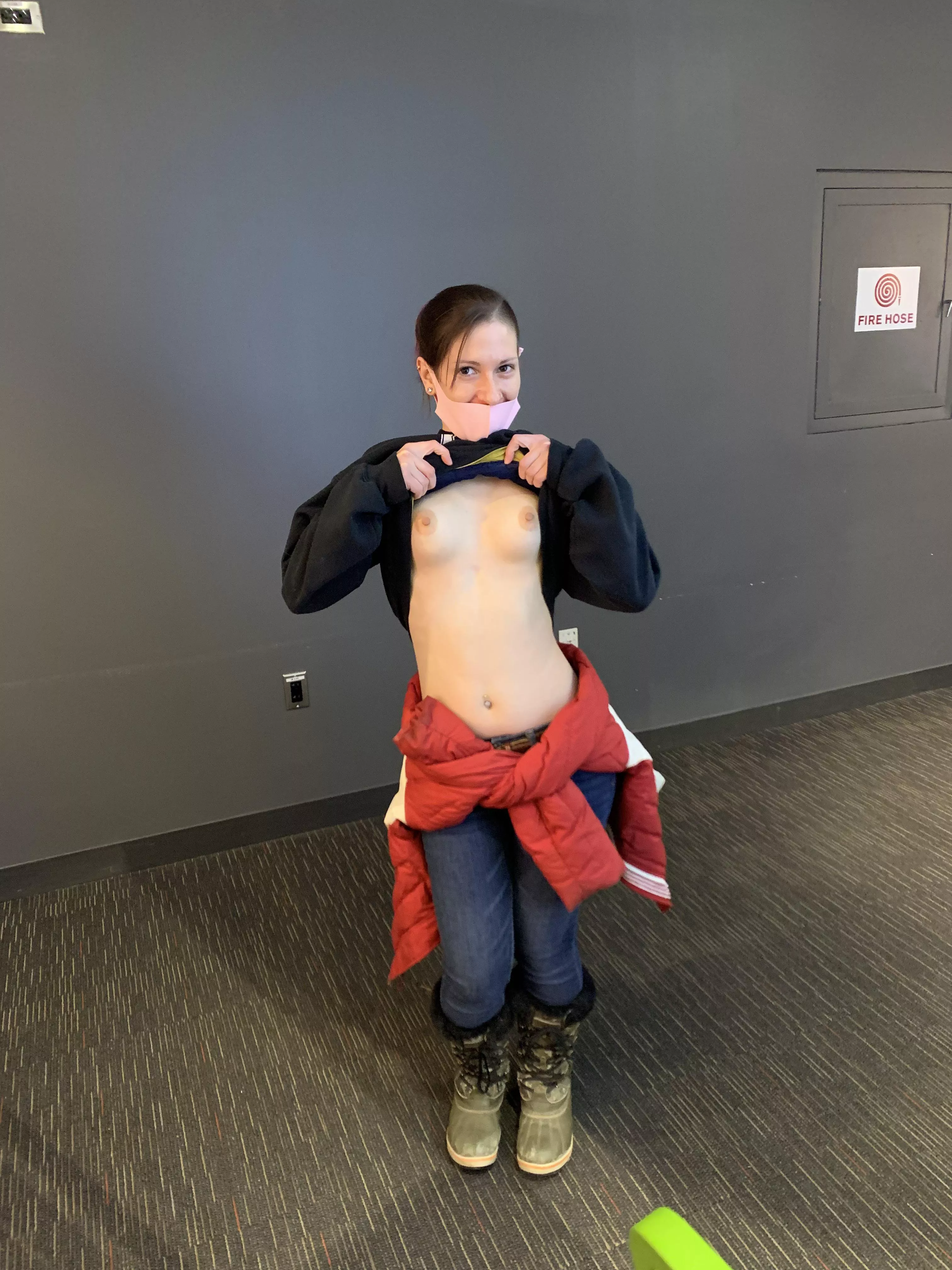 Gotta flash when Daddy tells new to