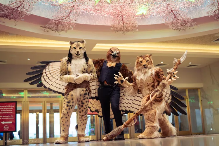 Gyrhawk gambles a bit with two kitties, Netolu and Spottacus!