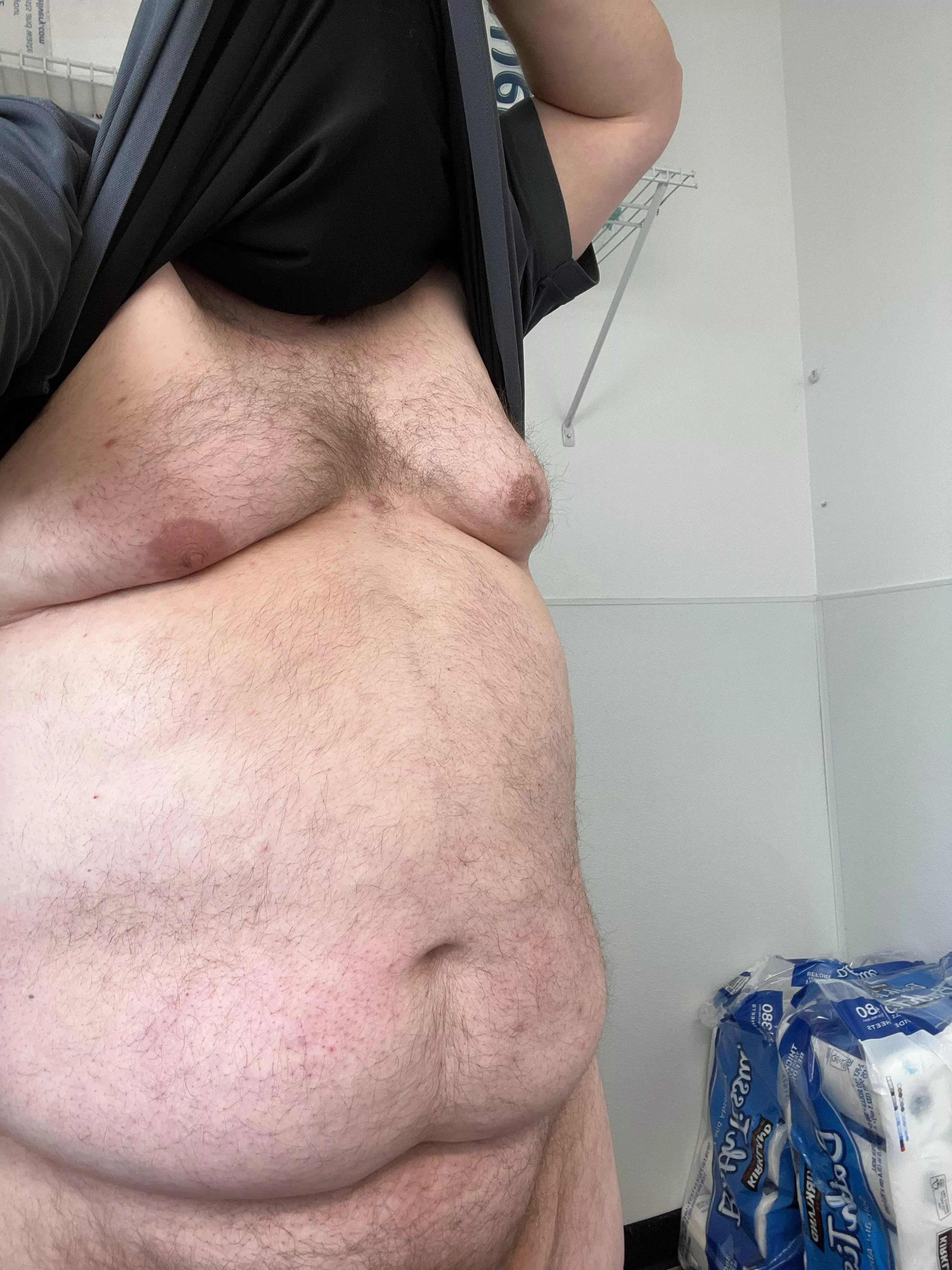 Happy Friday! A tease shot. Now, please me at work?