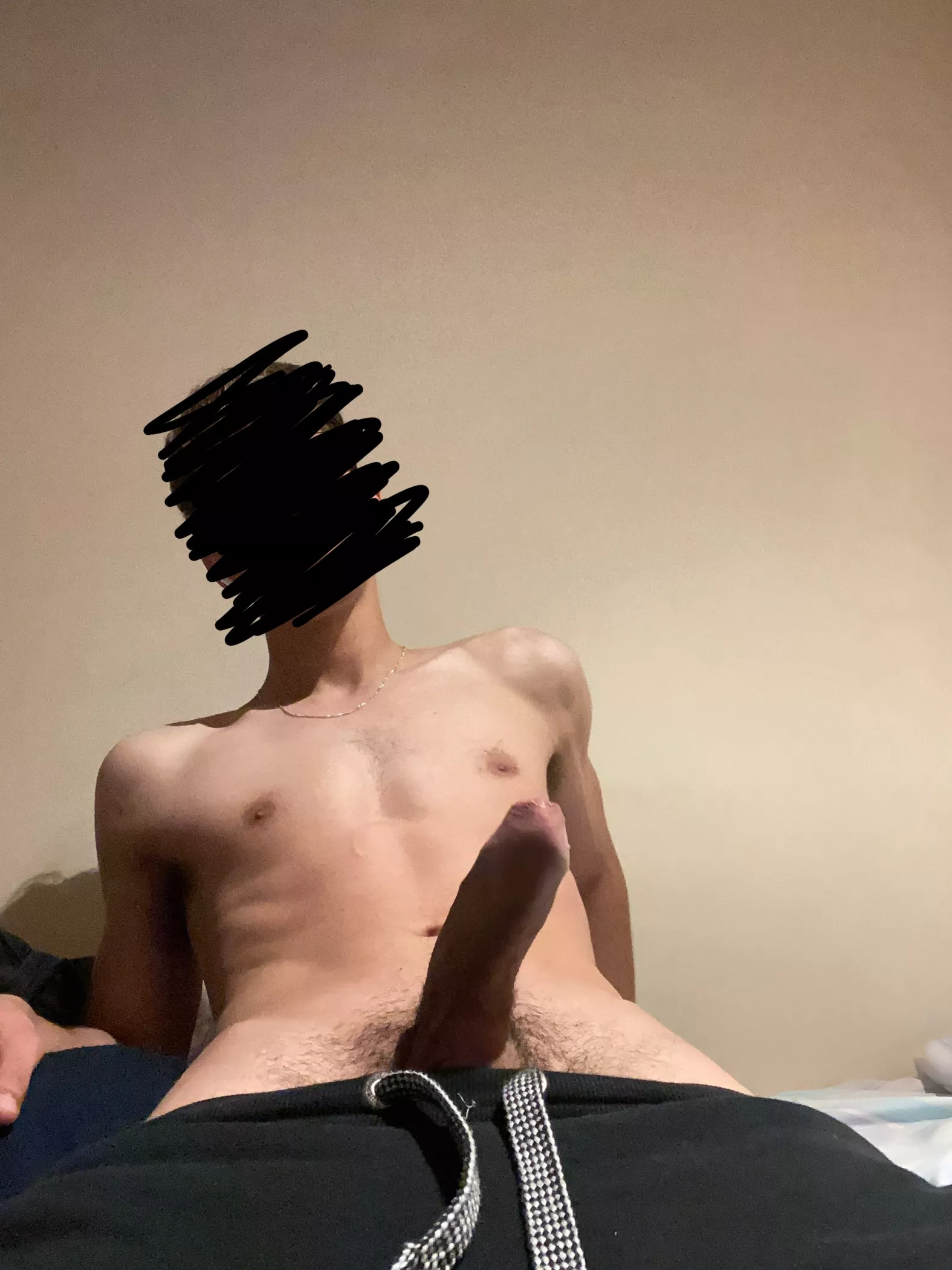 Hard and ready to stretch some holes 🔞💦