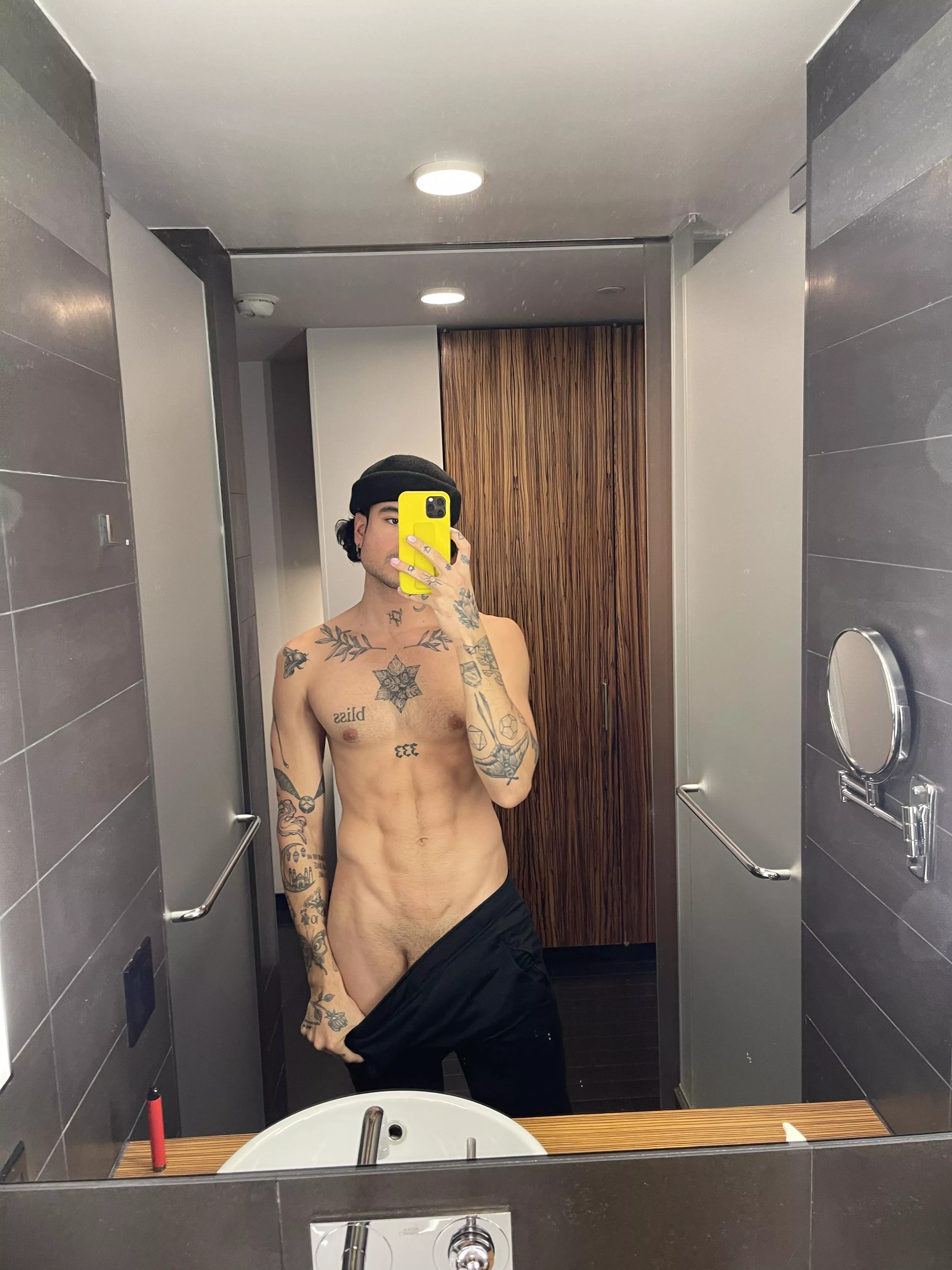 hotel bathroom pics are best