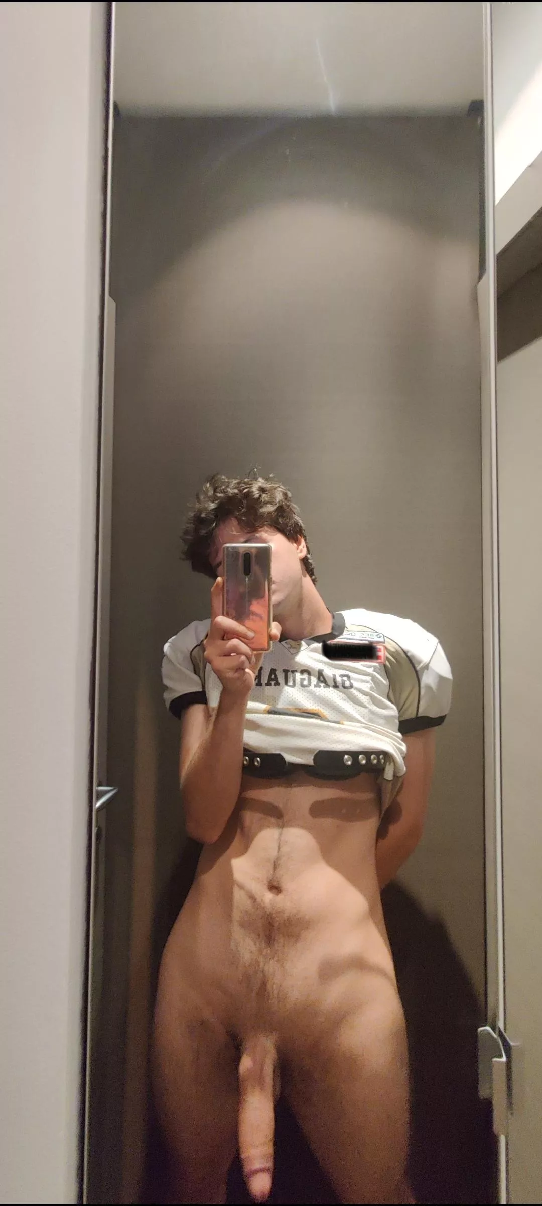 i honestly love to show off my meat. 😶