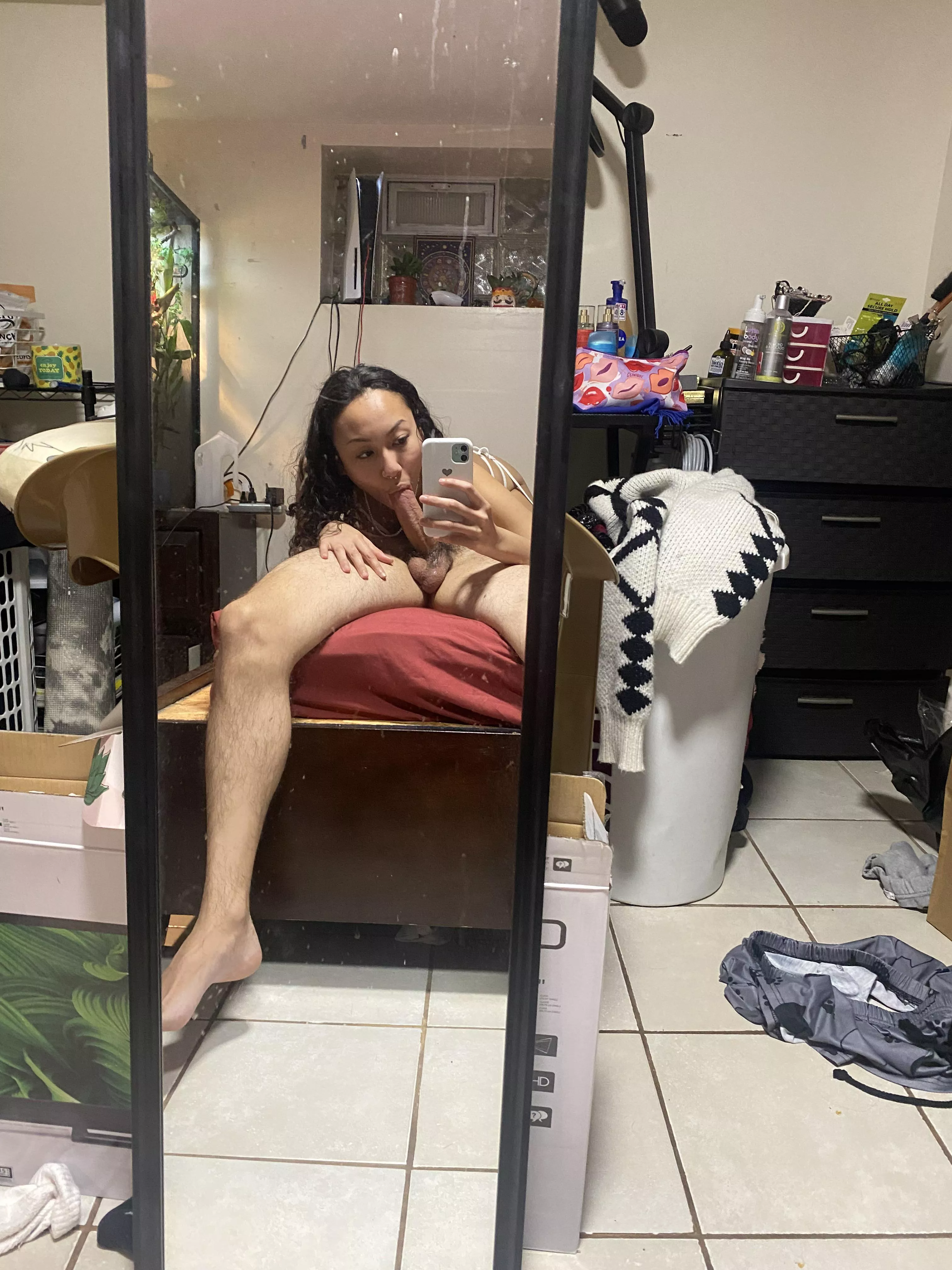 I love holding it in my mouth 💦