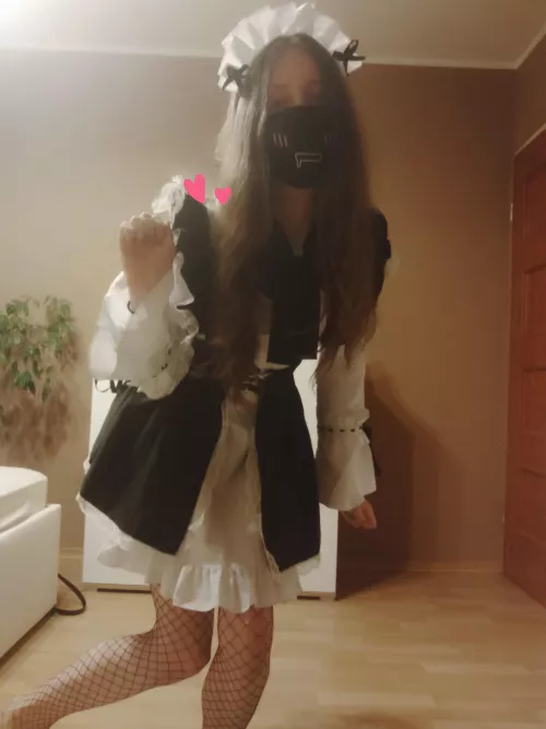 i-i think i'm cute in this outfit~ ^^