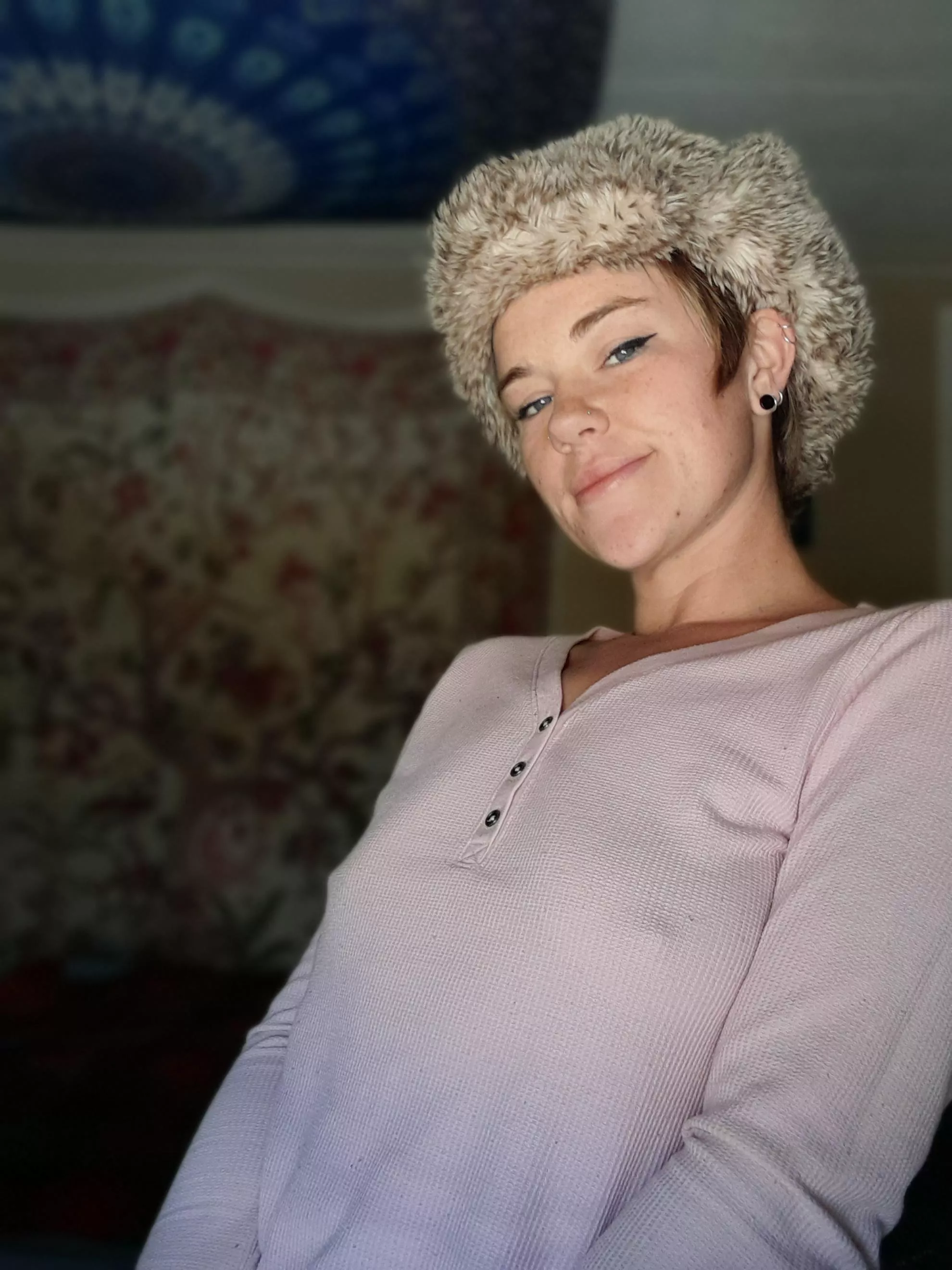 It's kinda chilly here 🥶