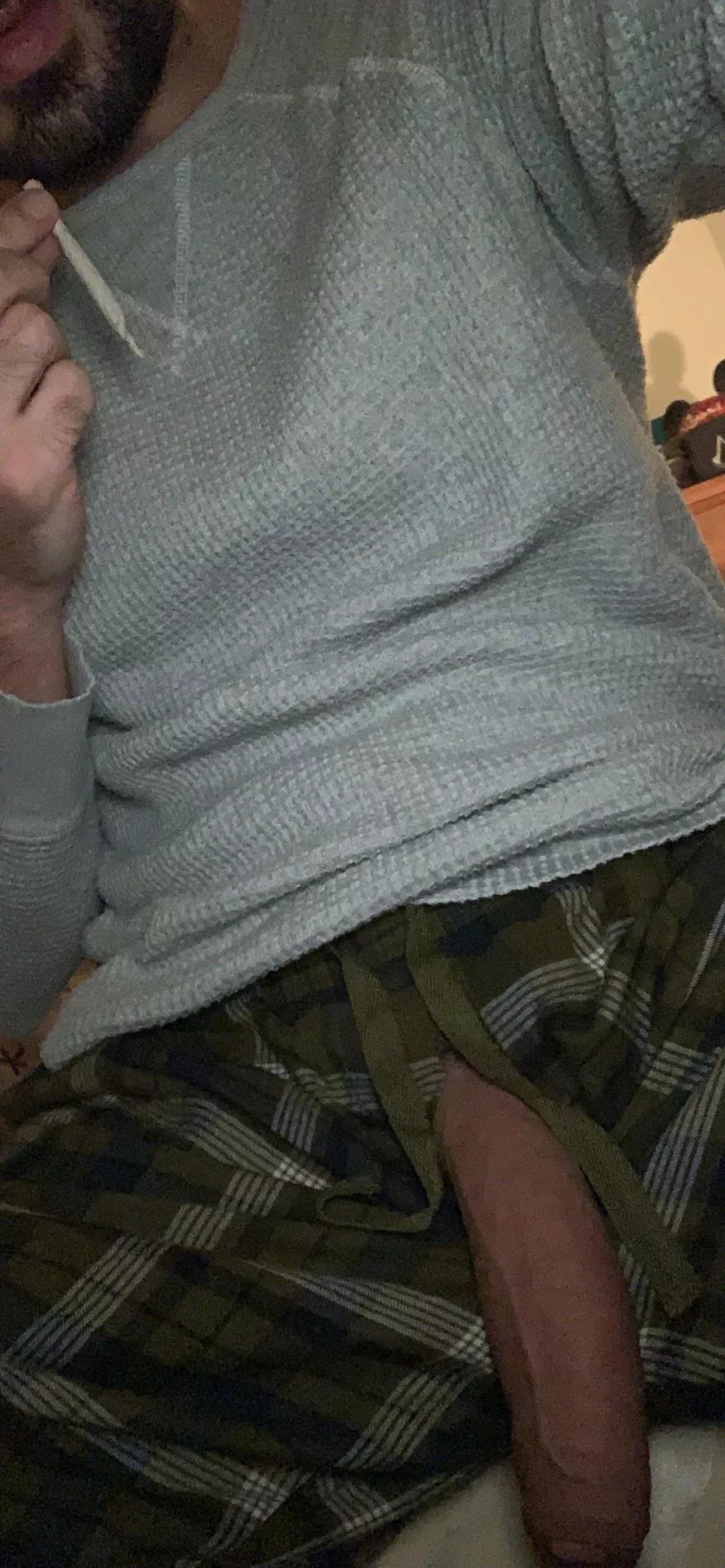 Little late night smoke sesh (m)37