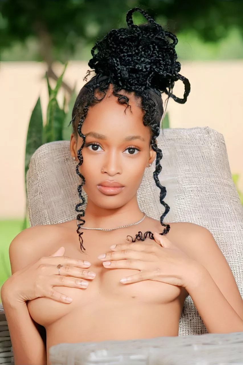 Lookin’ like a snack. Come, eat me!