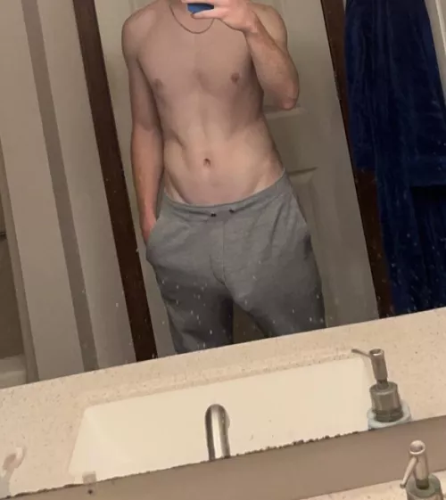 love going commando in these pants ;) (m19)