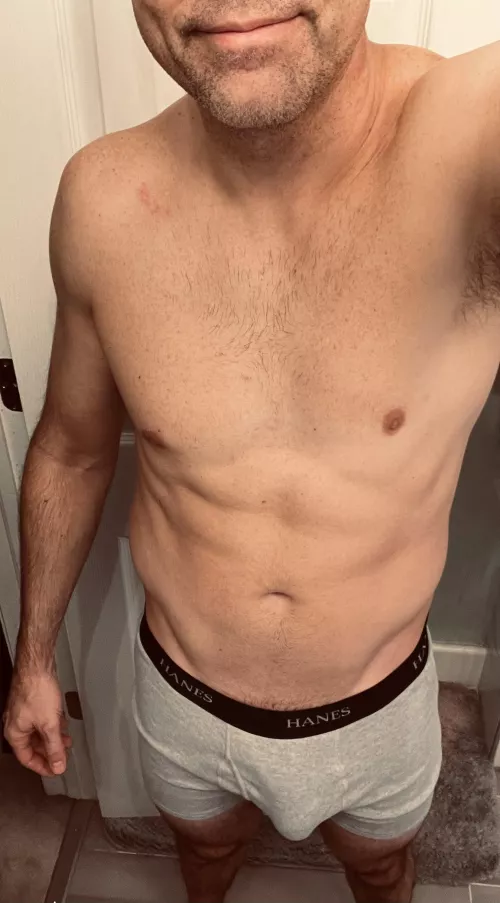 (M) don’t think 41 looks too bad on my this morning post workout😉 Definitely could use a workout partner though…