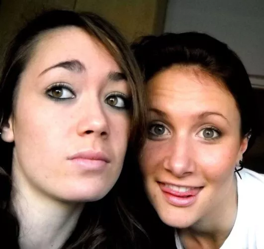 Melissa and Anna's tongue