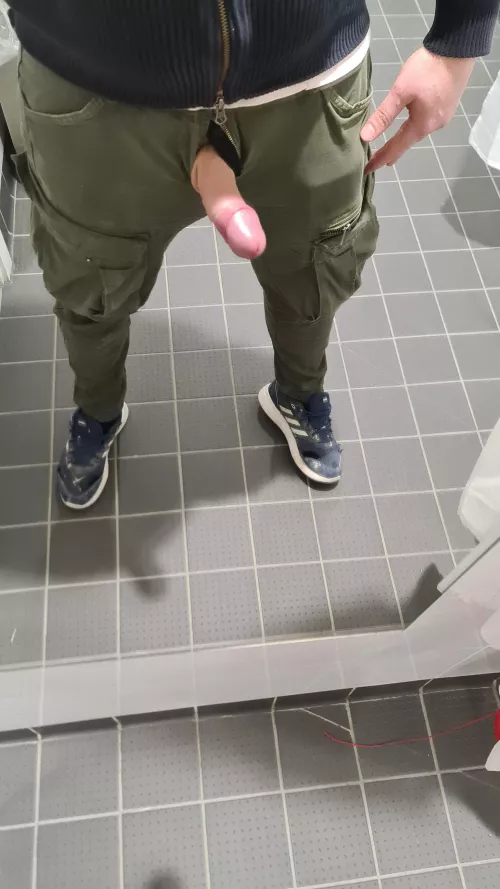 My 1st post here. What do you think of my dad dick? 43m