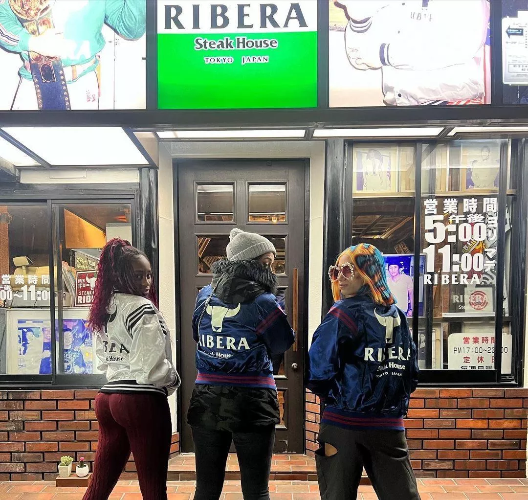 Naomi, Bayley, Mercedes