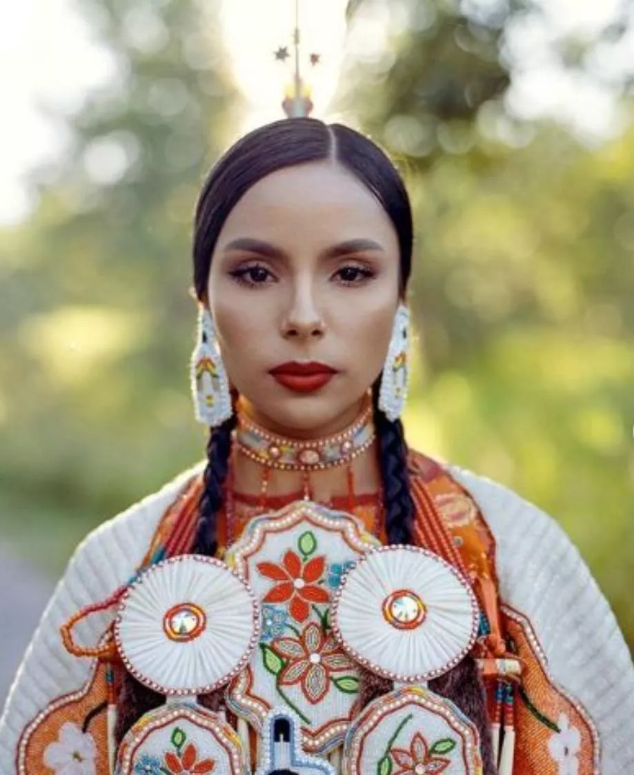 Native American beauty