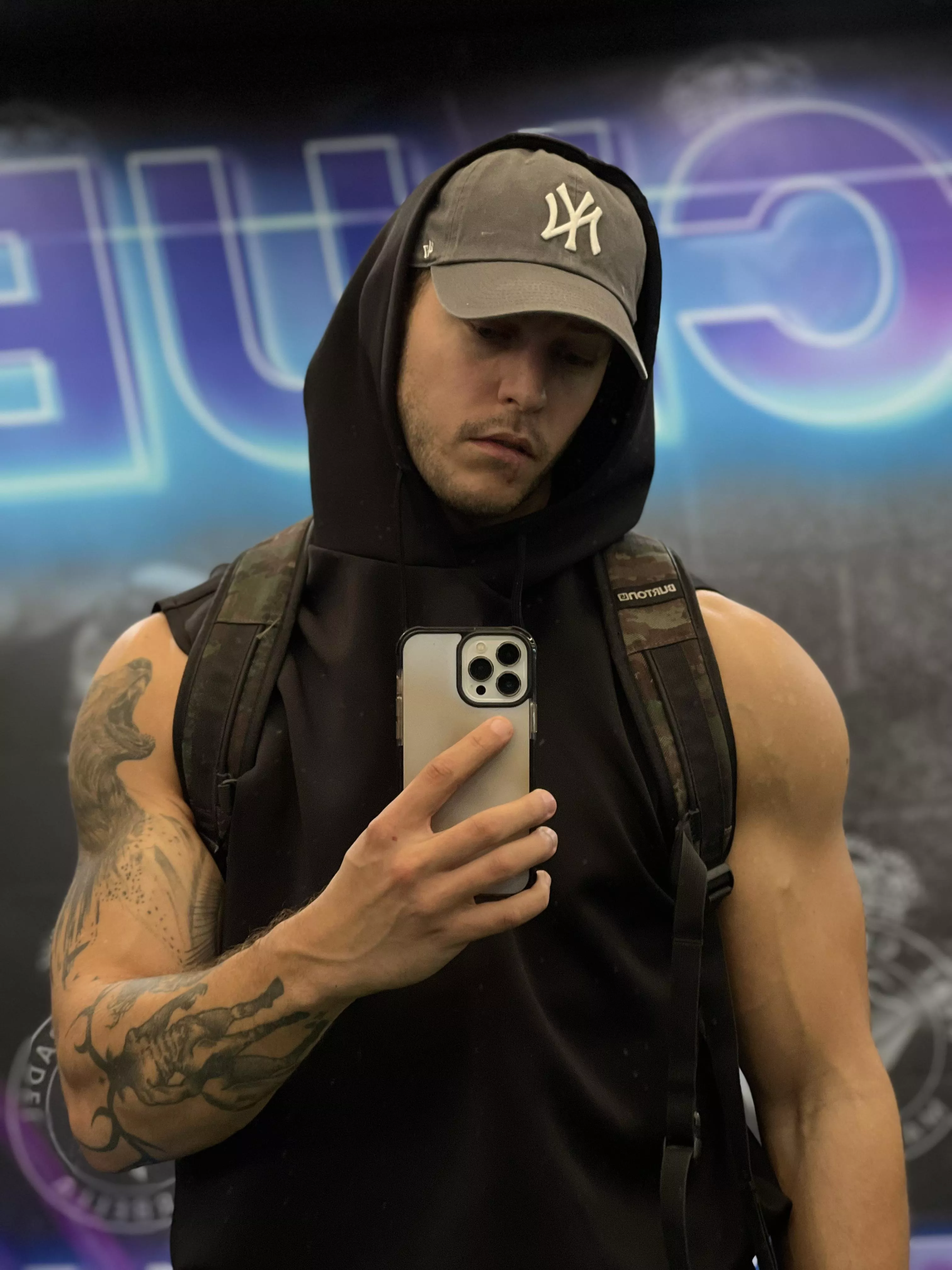 New to Reddit ✌🏼is it okay to promote our OF here? (If it is, ask for it in comments). If not, just hi 😁