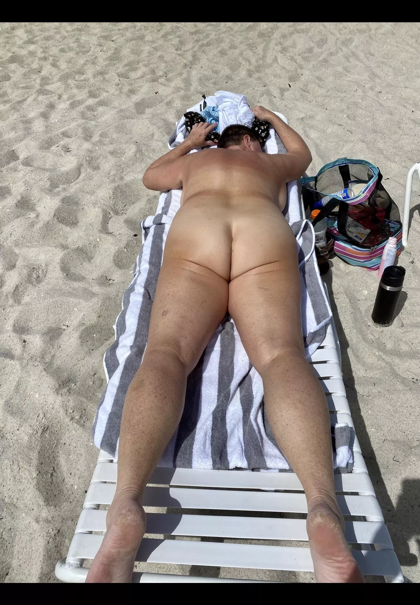 Pool boy needed 🌴