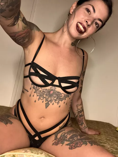 put me on all fours and make me yours