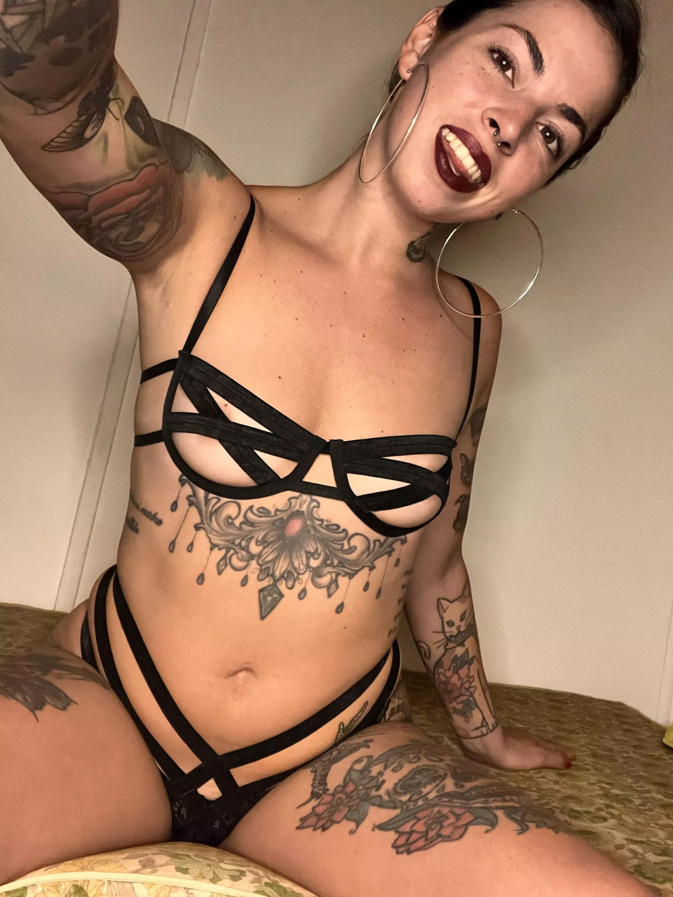 put me on all fours and make me yours