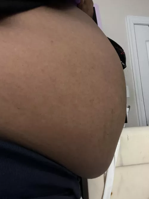 Round 2 with a coke and mentos AND banana and soda bloat. Don’t see too much of a difference and I could only hold one banana 😖