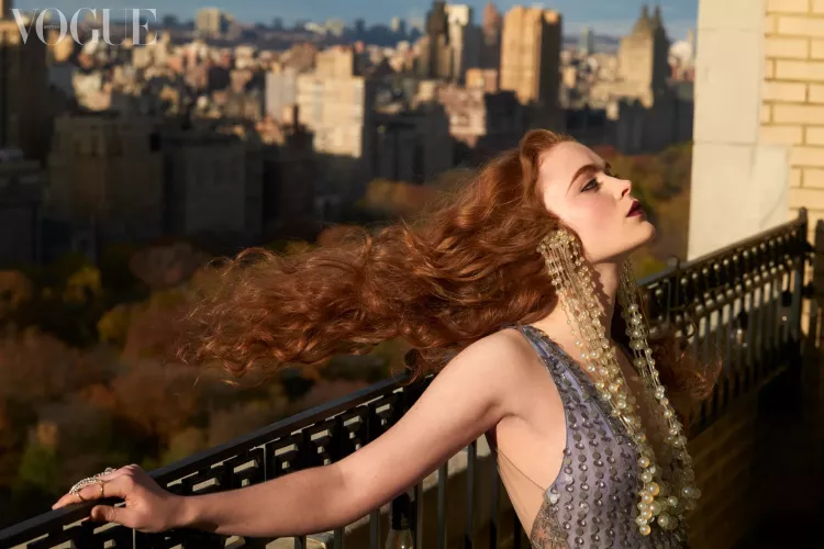 Sadie Sink (British Vogue, January 2023)