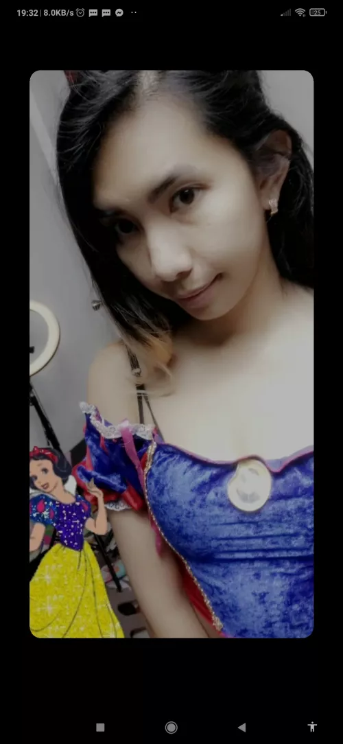 [selling] Ask About The Free Topless Live Minute Offers. Everyone Gets at Least One. Fei