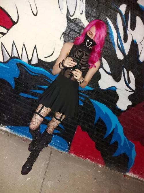 serving goth, what do you think????