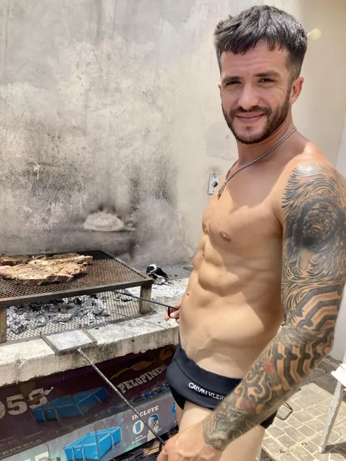 Showing my sleeve, showing off my bbq.