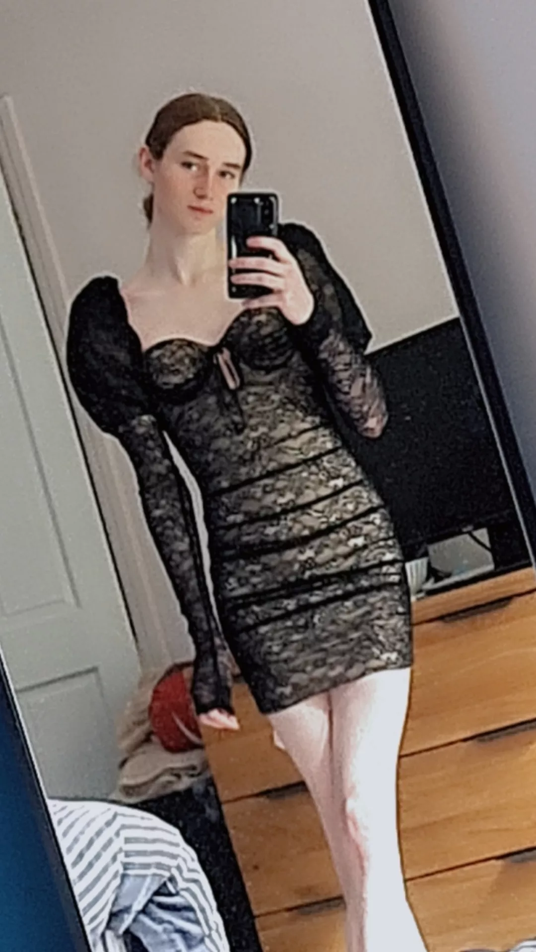 so desperate for femme friends 😭