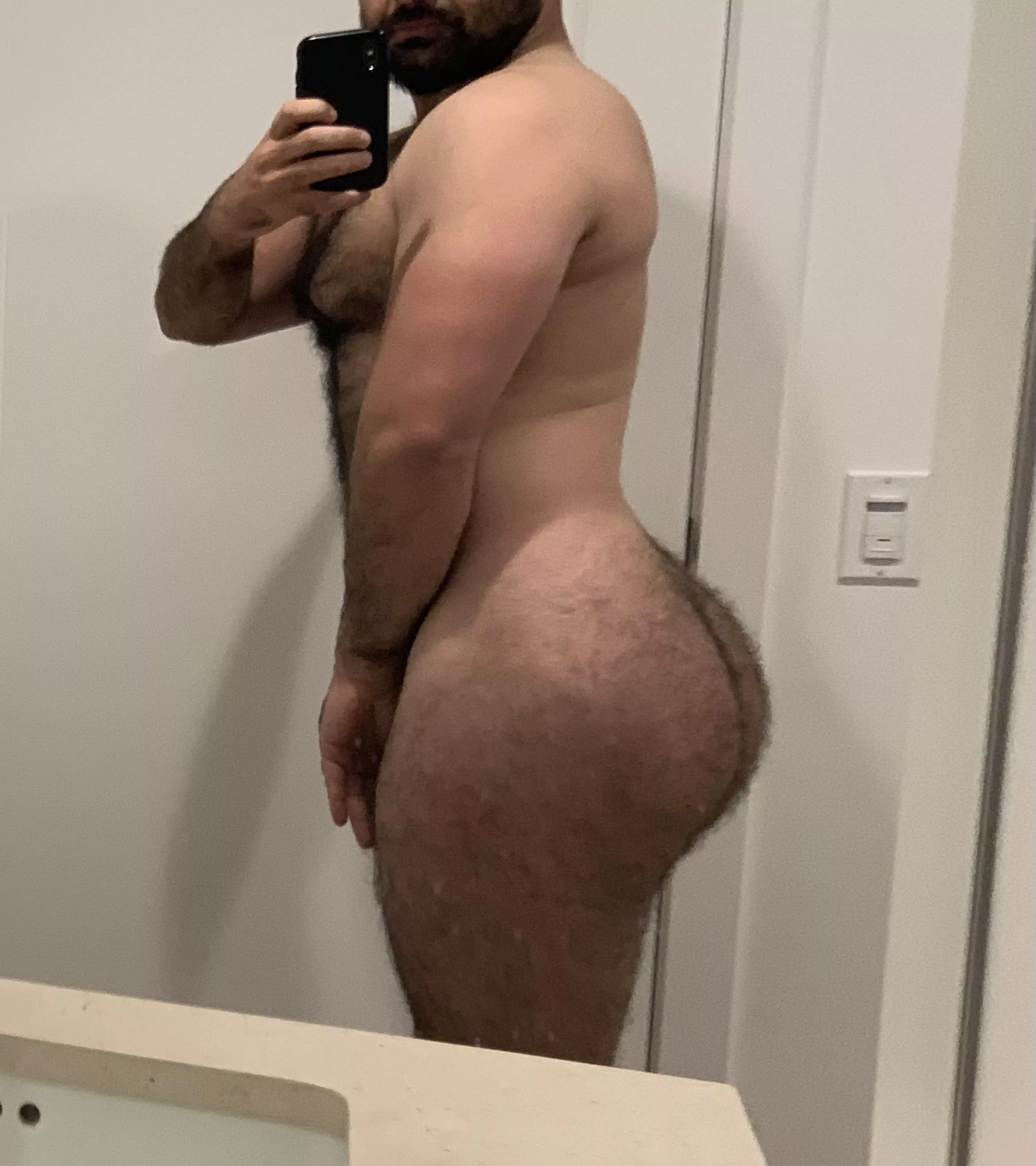 Straight with a big butt. Should I try bottoming?
