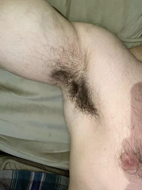 Theclassicothroaway says Happy Flex Friday! Perfect combo of muscles and hair!