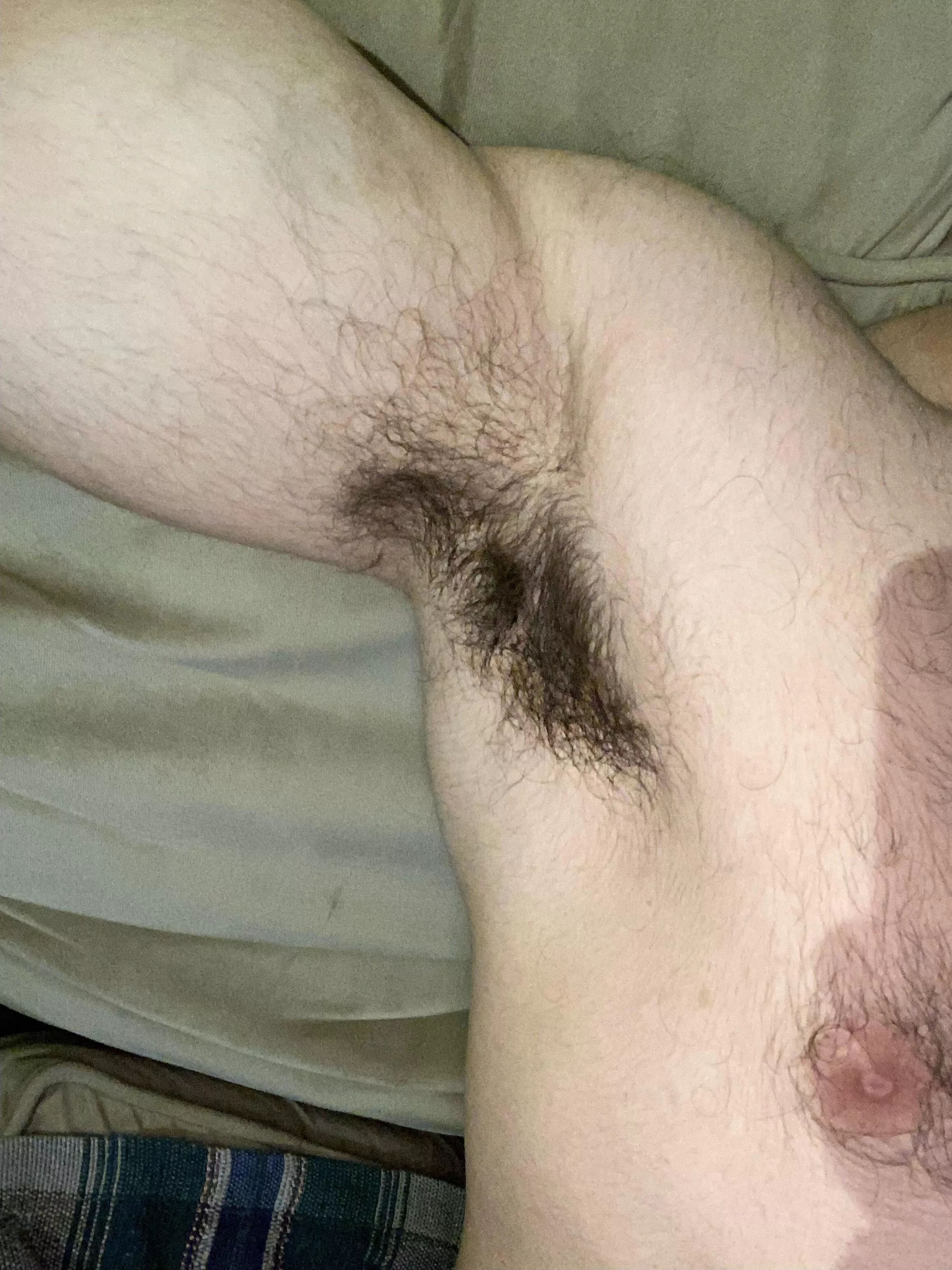 Theclassicothroaway says Happy Flex Friday! Perfect combo of muscles and hair!