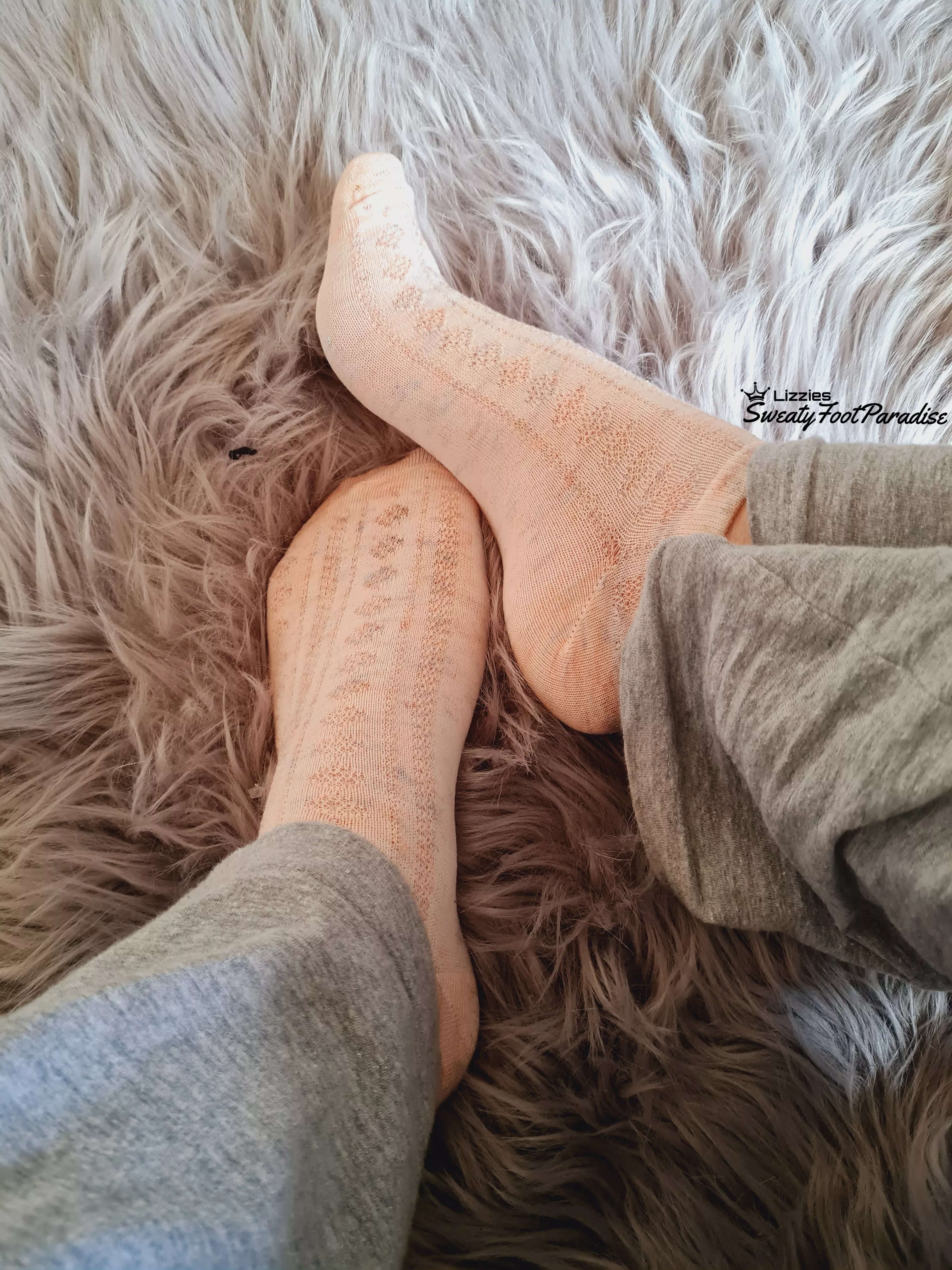 These pink beauties need a pampering 😏☺️ (Selling)