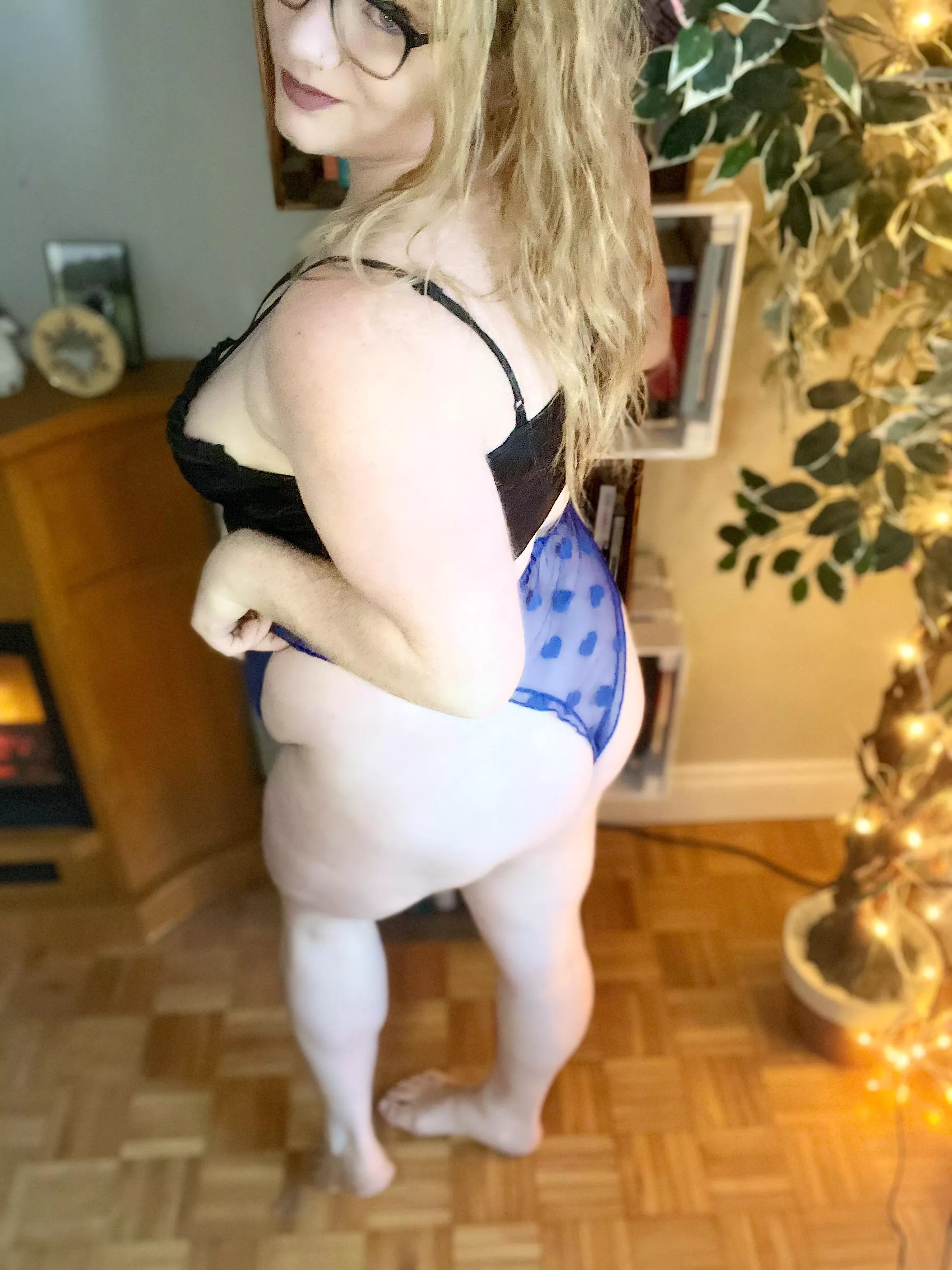 Thick thighs save lives 😈