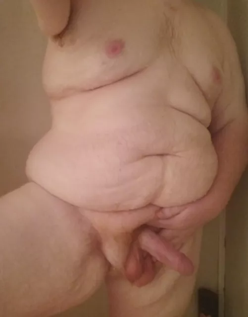 This shower is nice and warm but im lonely 😩 Would you join me?