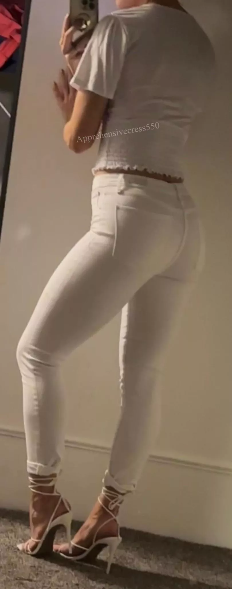 White jeans on an athletic Mommy