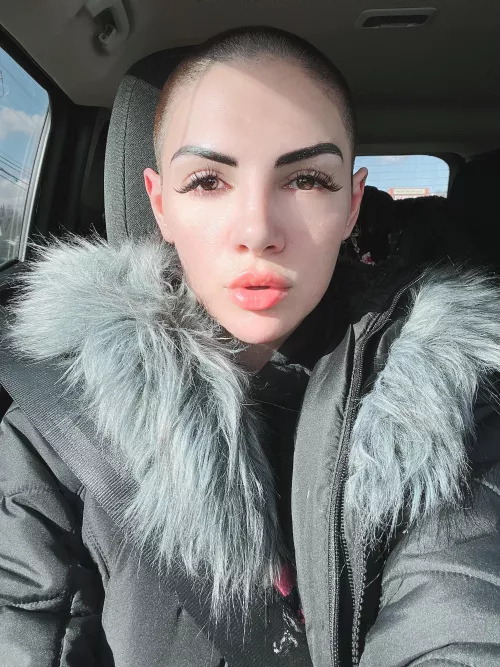 who could look this good with a buzz cut and no makeup?