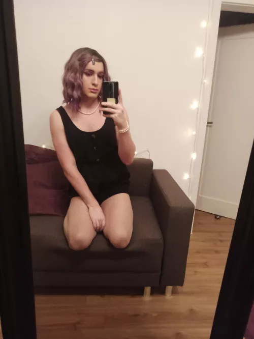 who wants to pound this little girl ?