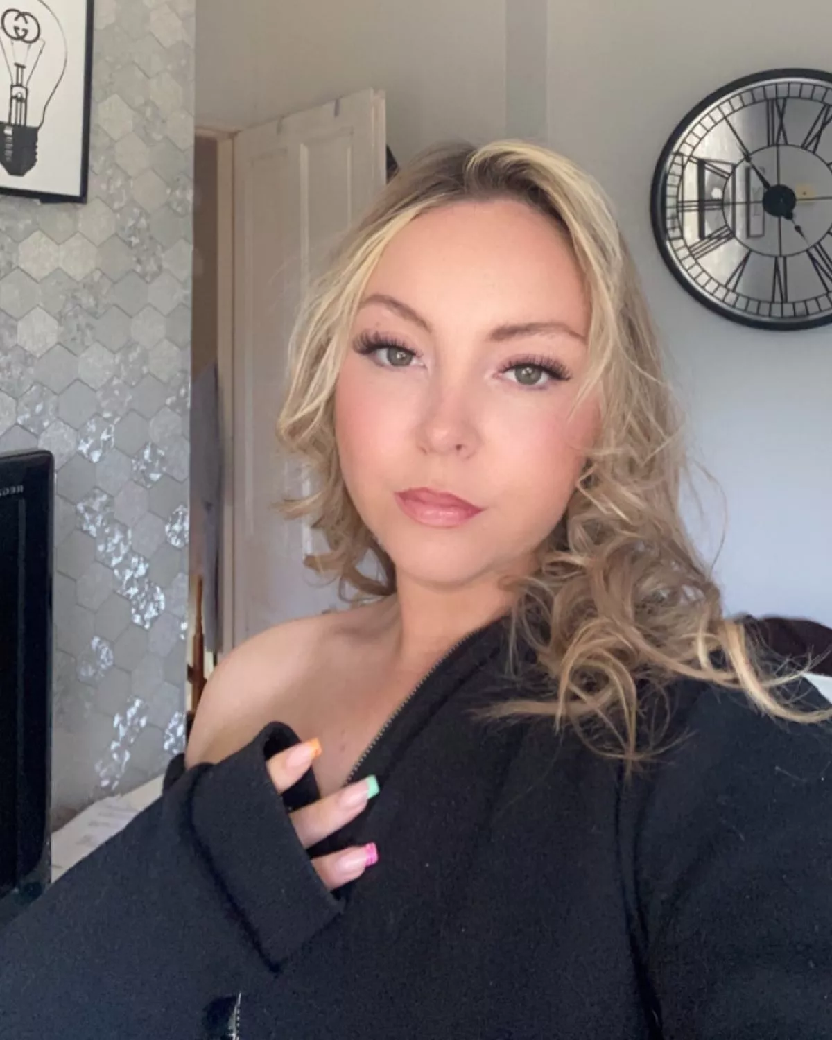 Would you cover that face?