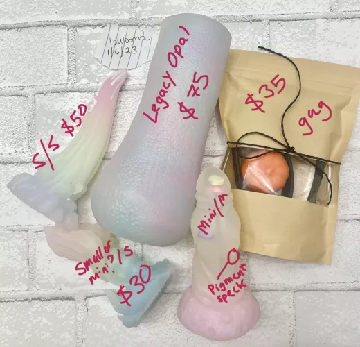 WTS! Pastel toys!